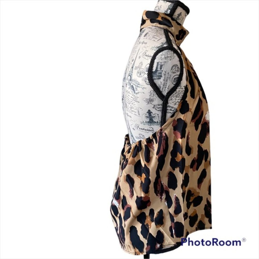 Leopard Print Halter Blouse - Picture 4 of 10